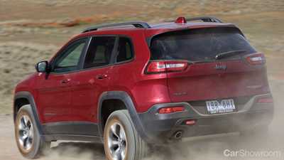 FCA Recalls Over 320k Jeep Cherokees, Renegades For Electrical Fault