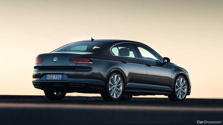 2016 Volkswagen Passat R-Line