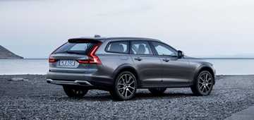 Volvo Reveals V90 Cross Country In Sweden
