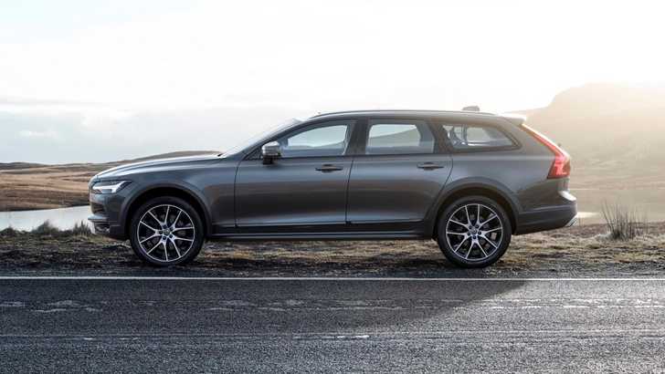 Volvo Reveals V90 Cross Country In Sweden