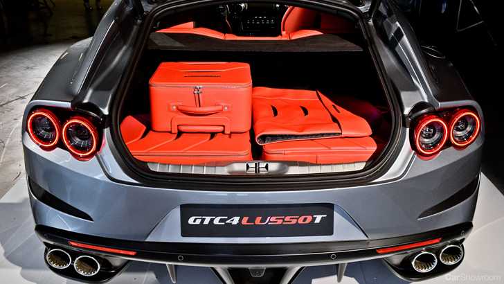 2016 Ferrari GTC4Lusso T