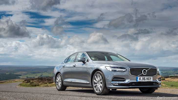 2017 Volvo S90 - Review