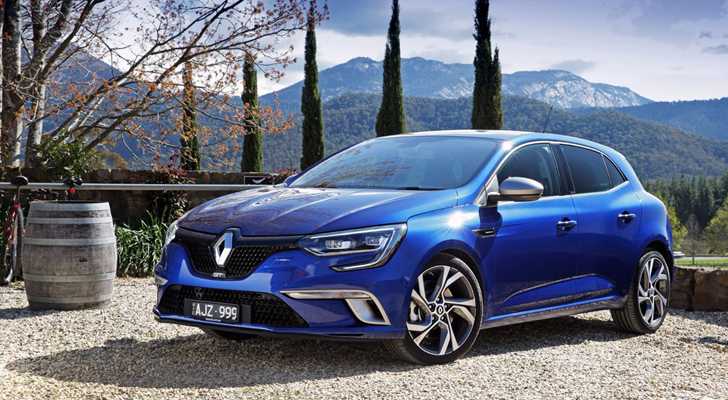 2017 Renault Megane - Review