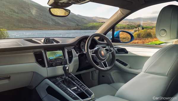 2017 Porsche Macan - Review