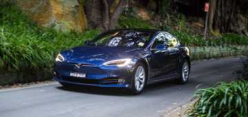 2017 Tesla Model S - Review
