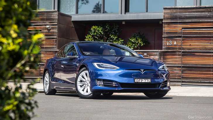 2017 Tesla Model S - Review