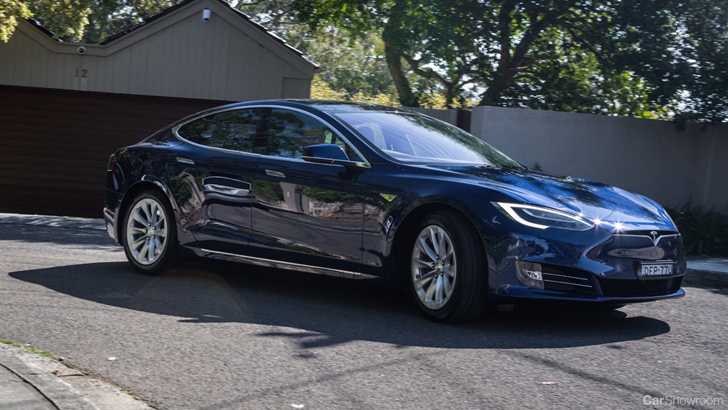 2017 Tesla Model S - Review