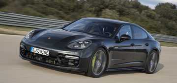 2017 Porsche Panamera Turbo S E-Hybrid