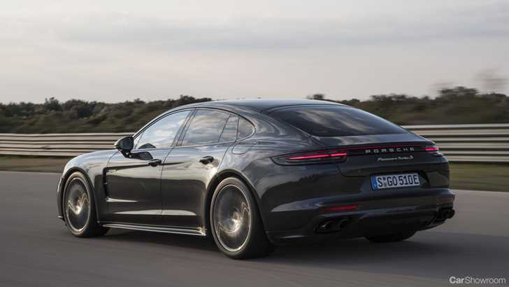 2017 Porsche Panamera Turbo S E-Hybrid