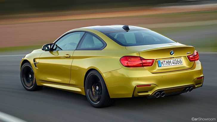 2017 BMW M4 - Review