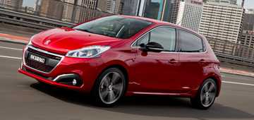 2017 Peugeot 208 - Review