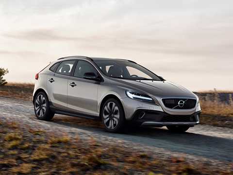 2017 Volvo V40 Cross Country - Review