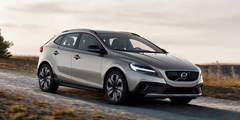 2017 Volvo V40 Cross Country - Review