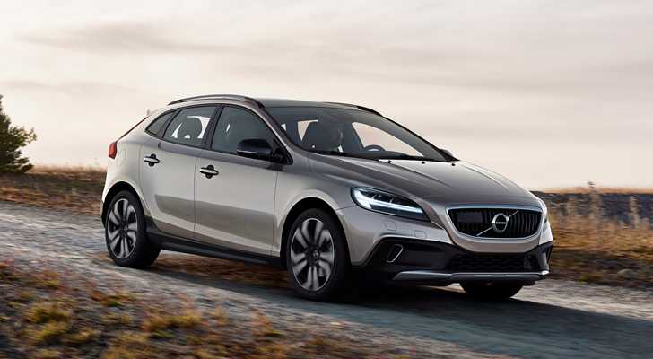2017 Volvo V40 Cross Country - Review