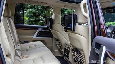 2017 Toyota Land Cruiser Sahara