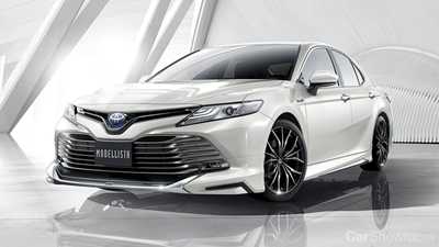 2018 Toyota Camry Debuts, Not For Wallflowers