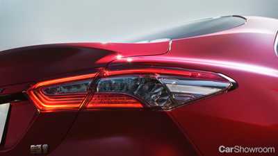 2018 Toyota Camry Debuts, Not For Wallflowers