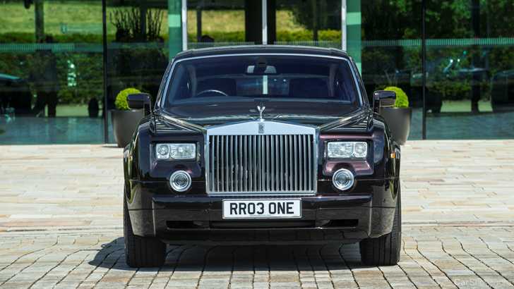 Rolls-Royce Teases 2018 Phantom VIII