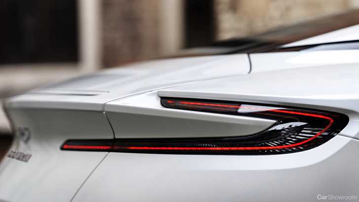 2018 Aston Martin DB11 V8