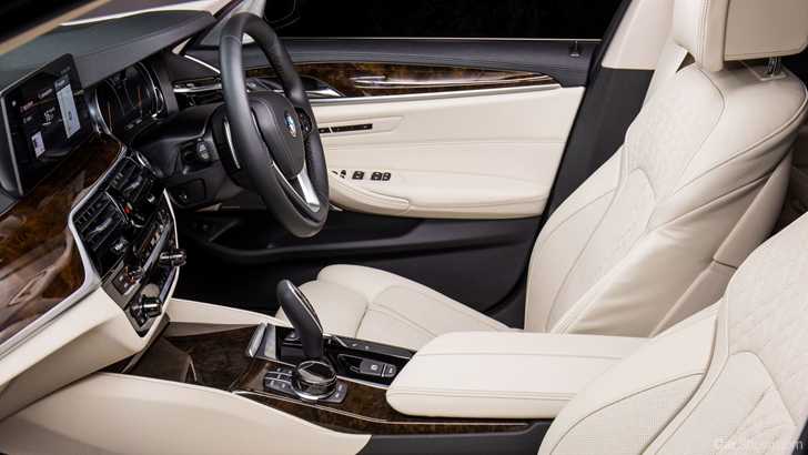 2017 BMW 5 Series