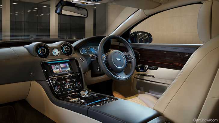 2017 Jaguar XJ - Review