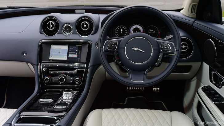 2017 Jaguar XJ - Review