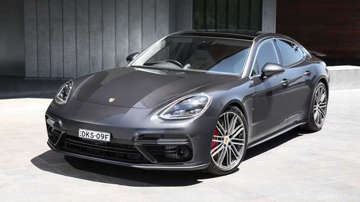 2017 Porsche Panamera - Mixed