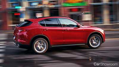 Alfa Plots Next Giulietta As Golf-Killer, New 4C Sports Car