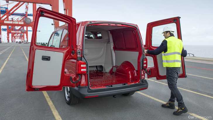 2018 Volkswagen Transporter - Review
