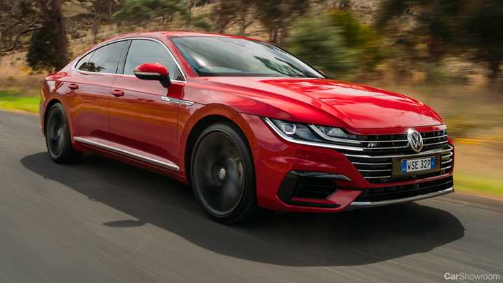 VW Arteon Getting Shooting Brake Body, 300kW VR6