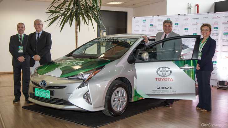 Toyota’s Prius FFV Concept Can On E100 Ethanol Or Petrol