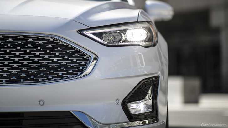 Ford Reveals 2019 Fusion Sedan, Debuts Co-Pilot 360