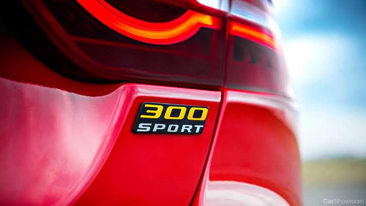 2019 Jaguar XE 300 Sport