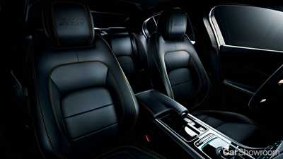 2019 Jaguar XE 300 Sport