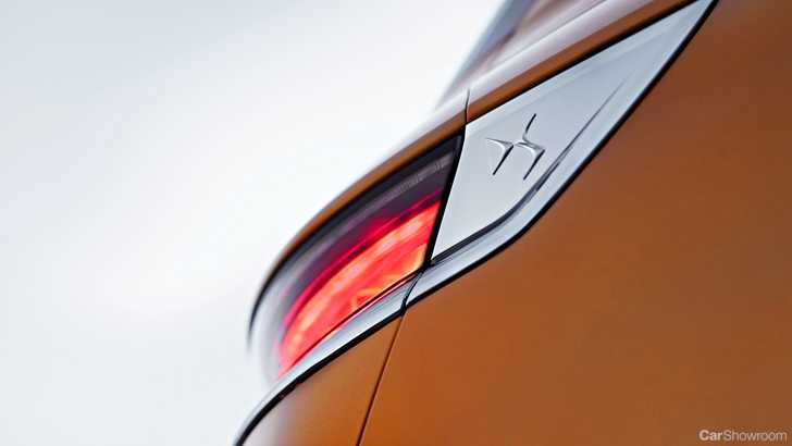 2018 DS 7 Crossback Opera