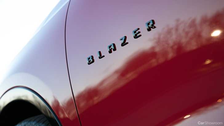 Chevrolet Reveals Blazer Crossover, Out In 2019