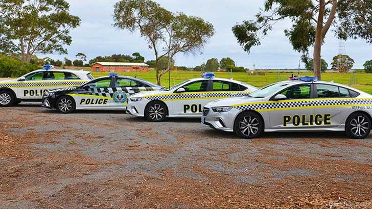 Holden’s ZB Commodore Reports For Duty With SA Police