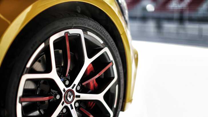 Renault Unveils Hardcore Megane RS Trophy