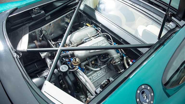 Jag F-Type To Bow Out For Mid-Engine Supercar In 2022