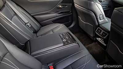 2019 Lexus ES300h Sports Luxury