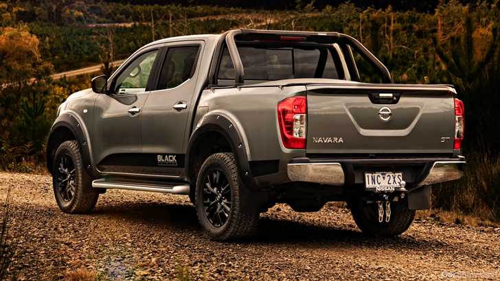 2018 Nissan Navara ST Black Edition