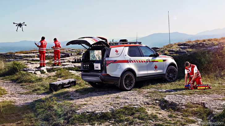 2018 Land Rover Discovery TD6 – Red Cross Edition by SVO