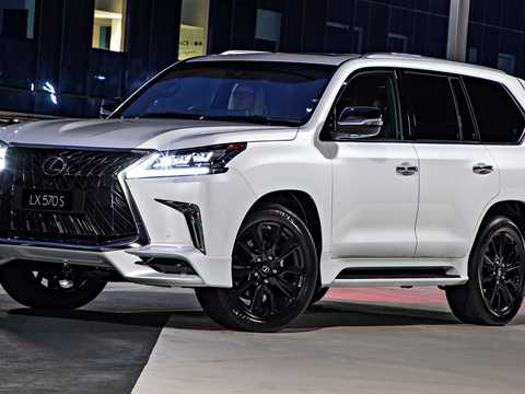 2018 Lexus LX570 S