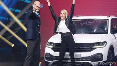 Volkswagen Unveils The T-Cross, Stylish Baby City-SUV