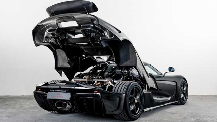 Koenigsegg’s ‘Naked Carbon’ Regera KNC Is A Masterpiece
