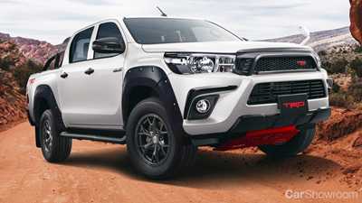 Toyota Hilux Black Rally Looks Amazingly Tasty – Gallery