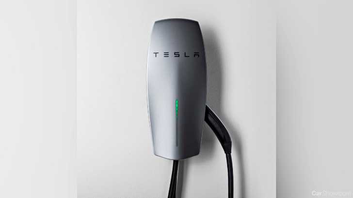 Tesla’s New Mobile Charger Is 25% Faster On A Plug – Gallery