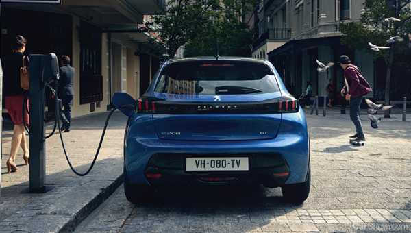 Peugeot Unwraps Next-Gen 208 and e-208 Full EV