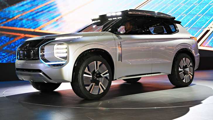 2019 Mitsubishi Engelberg Tourer Concept – Geneva Motor Show