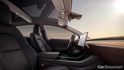 Tesla To Add Support For In-Car Youtube, Netflix. Good idea?